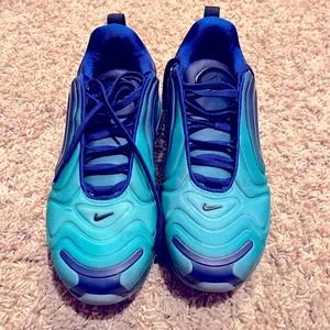 Airmax NIKE shoes size 7 in Women’s